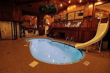 Sybaris Pool Suites Mequon 브라운디어 외부 사진