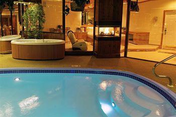 Sybaris Pool Suites Mequon 브라운디어 외부 사진