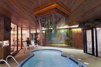 Sybaris Pool Suites Mequon 브라운디어 외부 사진